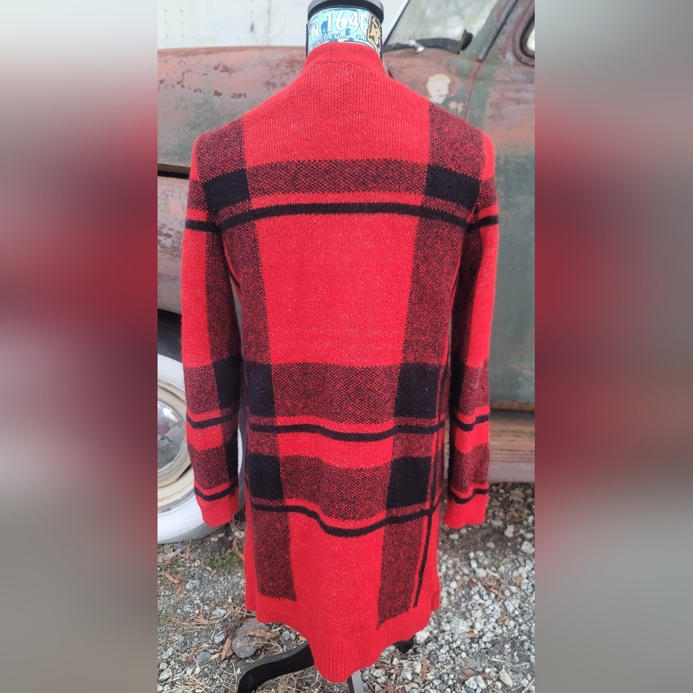 Old Navy Red and Black Knit Cardigan - Picture 3 of 12